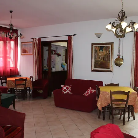 Albergo Ristorante Pizzeria La Bocca di Bacco-3